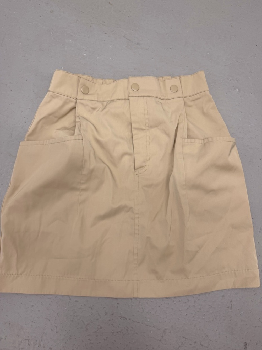 Zara women’s xs Classic A-Line Tan Skirt with Front Pockets